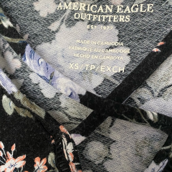American Eagle Sleeveless Top - Picture 4 of 4